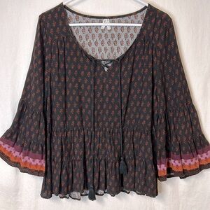 Mudd Women’s Boho Tunic Size L Black Red Orange Tiered Ruffle Bell Sleeves